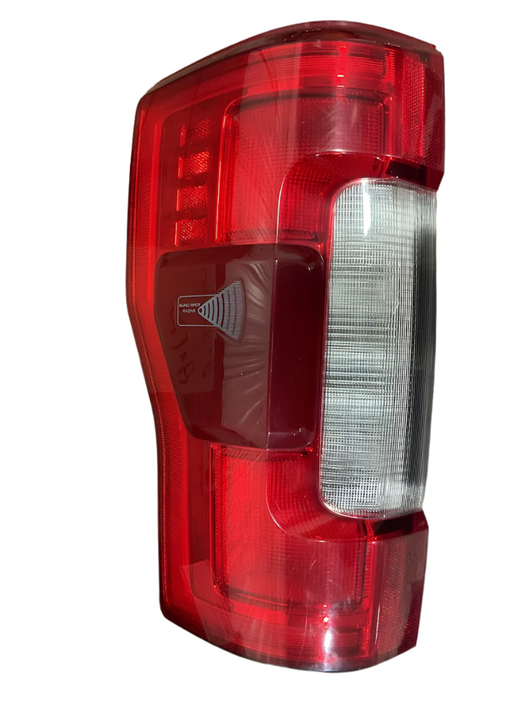 2017-2019 FORD F250 F350 F450 SUPER DUTY LEFT LED TAIL LIGHT WITH LANE KEEP ASSIST