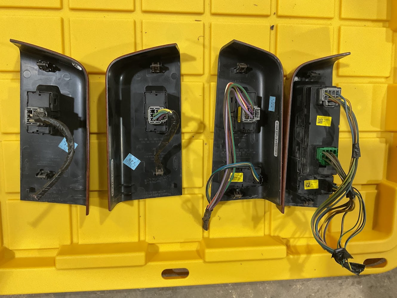 11-16 FORD F250 F350 F450 F550 KING RANCH CREW CAB WINDOW SWITCHES