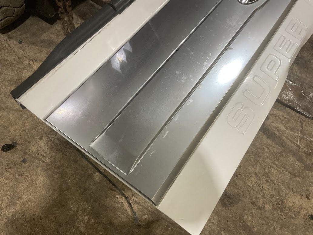 2011-2016 FORD F250 F350 F450 PLATINUM TAILGATE COLOR CODE UG