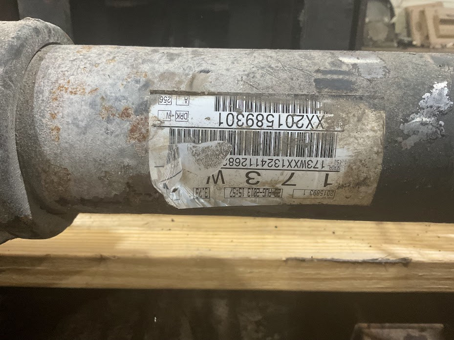 2011-2016 FORD F350 4X4 DUALLY PICKUP 3.73 FRONT AXLE