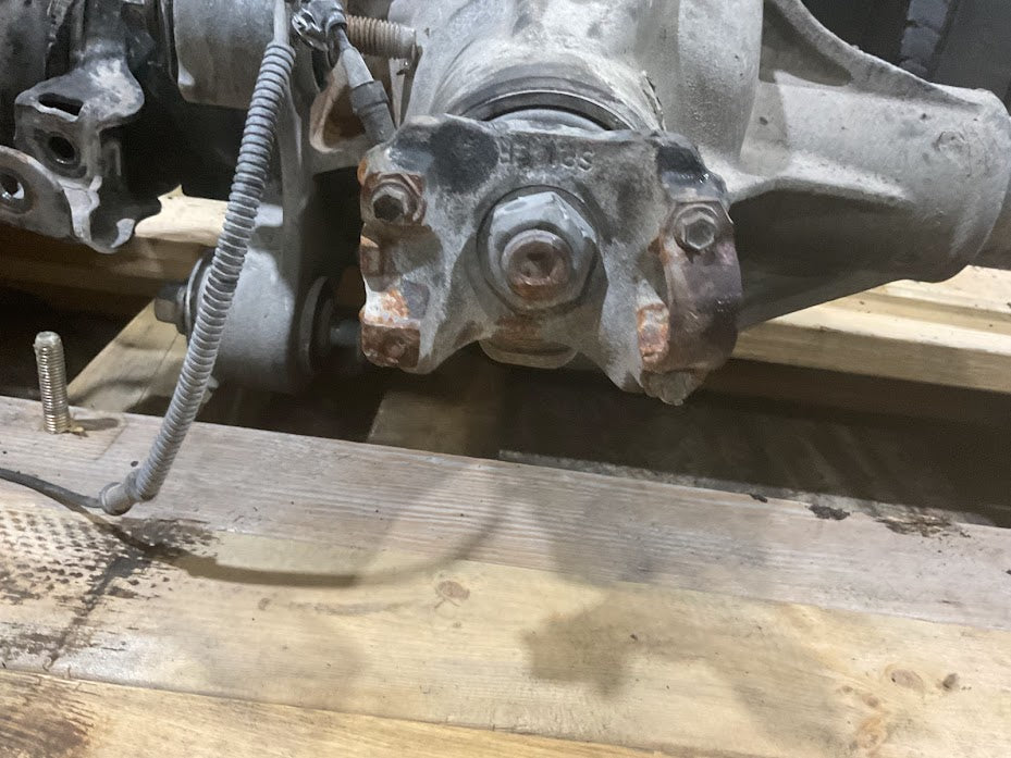 2011-2016 FORD F350 4X4 DUALLY PICKUP 3.73 FRONT AXLE
