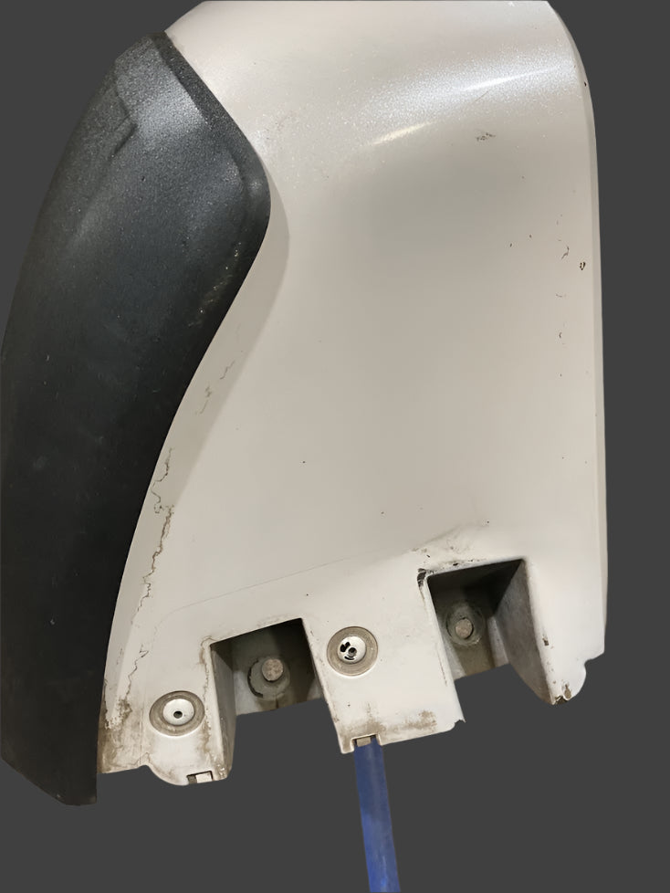 2011-2016 FORD F350 F450 DUALLY LEFT REAR DUALLY FLARE/BEDSIDE COLOR CODE UG (PEARL WHITE)