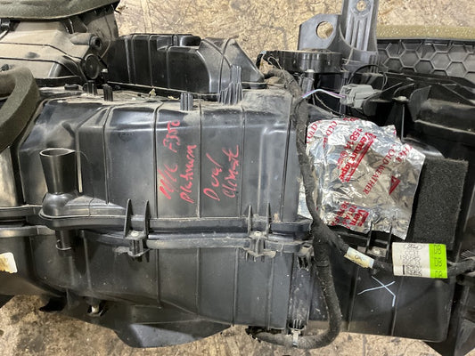 11-16 Ford Super Duty F250 F350 F350 F550 DUAL CLIMATE HVAC BOX 19B555-R4J4