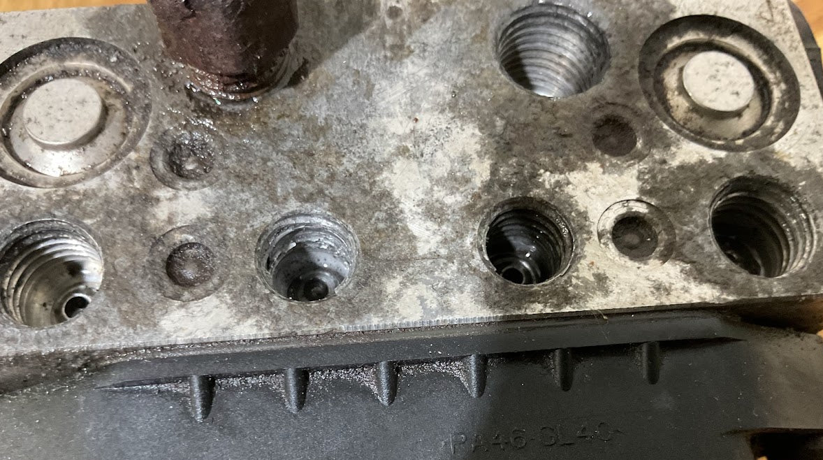 11-12 Ford F-250 ABS Anti Lock Brake Pump Module USED OEM P#BC34-2C405-CH