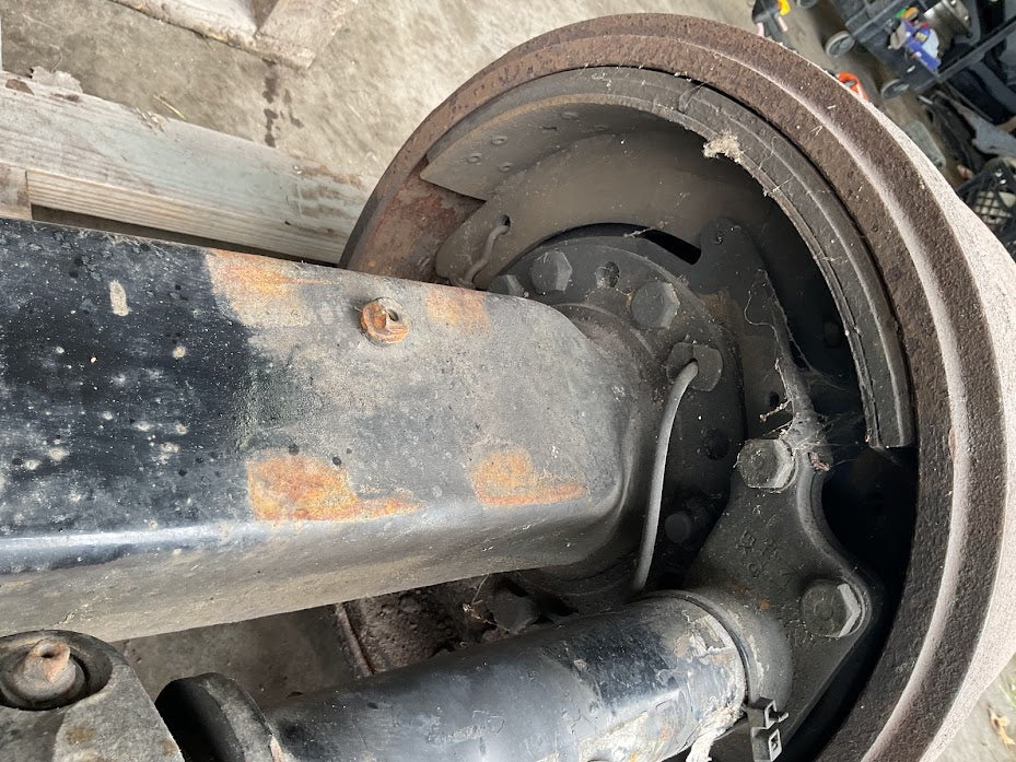 2020 international SEMI NAVISTAR L2 MERITOR rear axle and power divider 2.79 gear ratio
