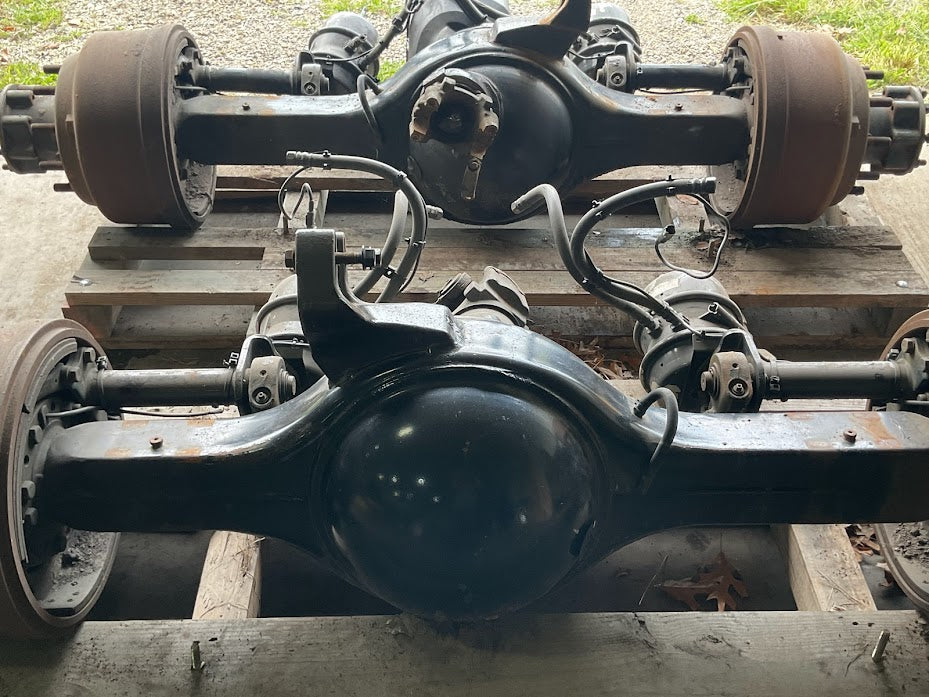 2020 international SEMI NAVISTAR L2 MERITOR rear axle and power divider 2.79 gear ratio