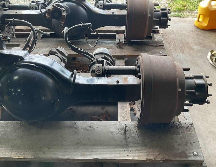 2020 international SEMI NAVISTAR L2 MERITOR rear axle and power divider 2.79 gear ratio