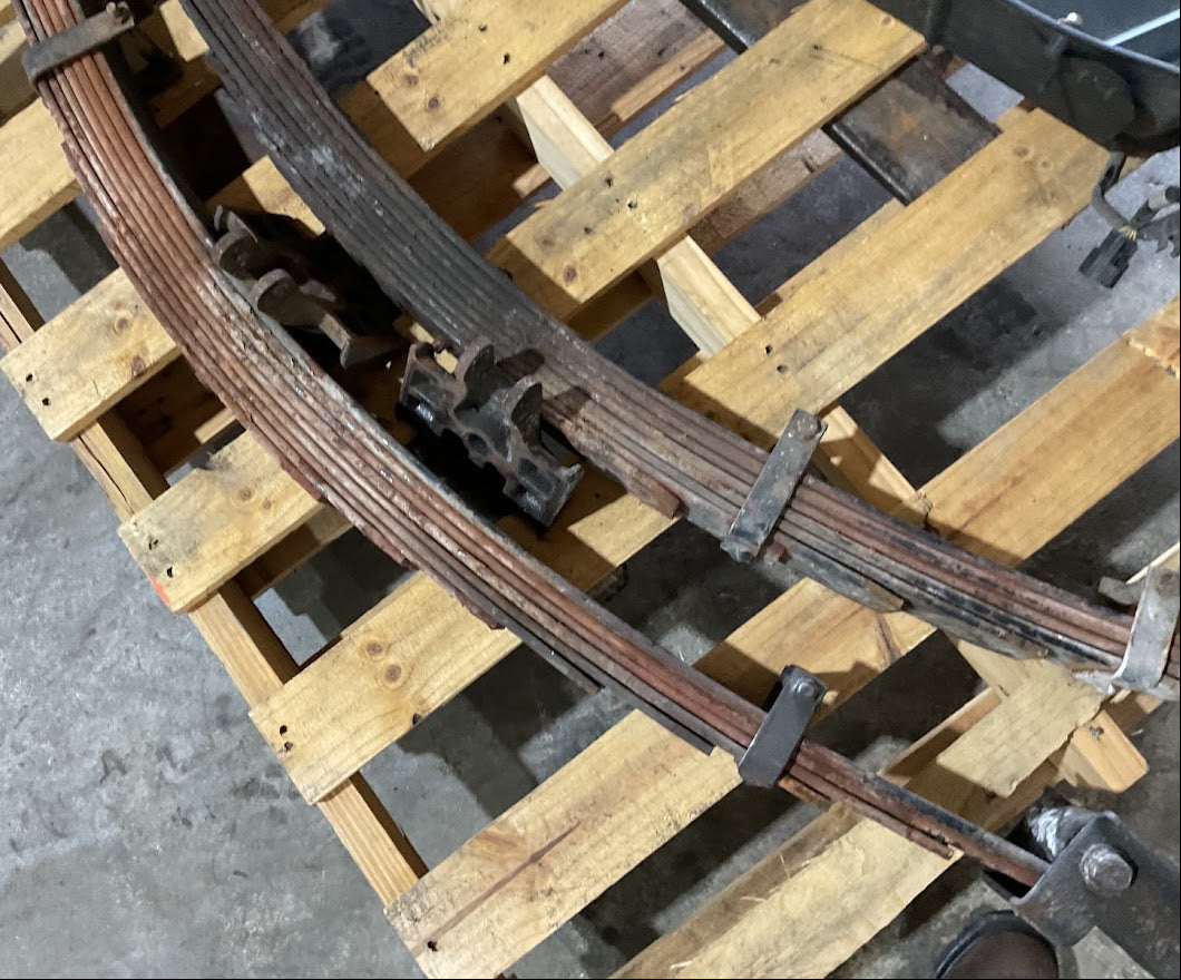 99-04 Ford F250 Super Duty Front Leaf Spring OEM