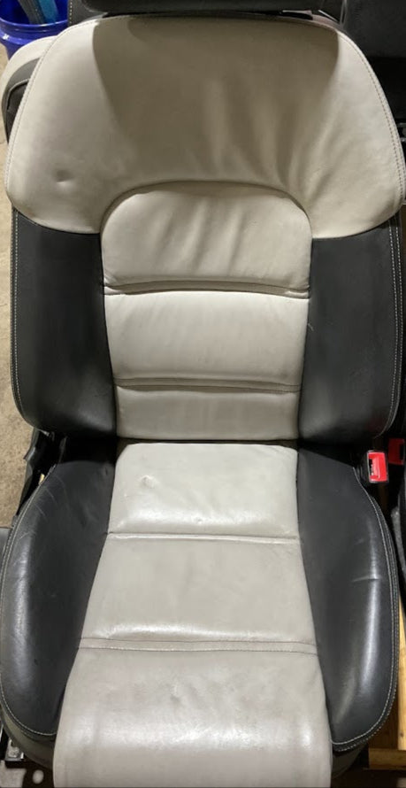 2007-2010 AUDI S8 SEATS FRONT AND REAR