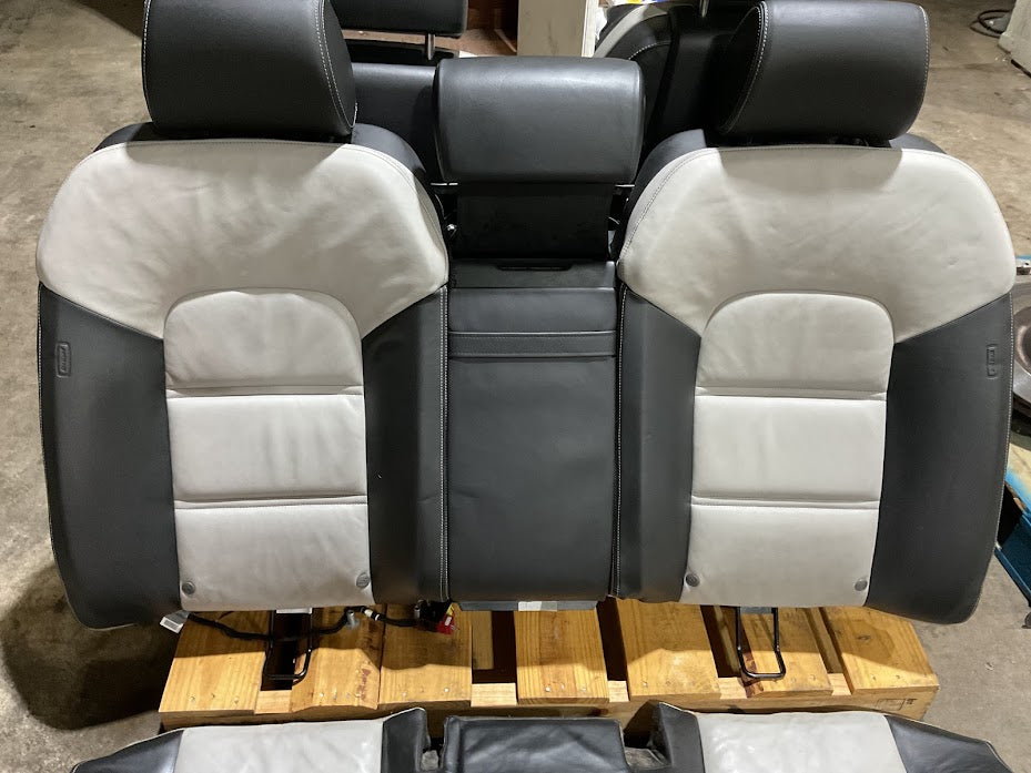 2007-2010 AUDI S8 SEATS FRONT AND REAR