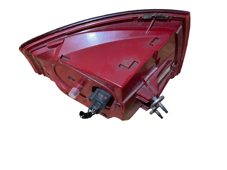 2008-2010 AUDI A8/S8 RIGHT OUTER TAIL LIGHT 4E0-945-096 J