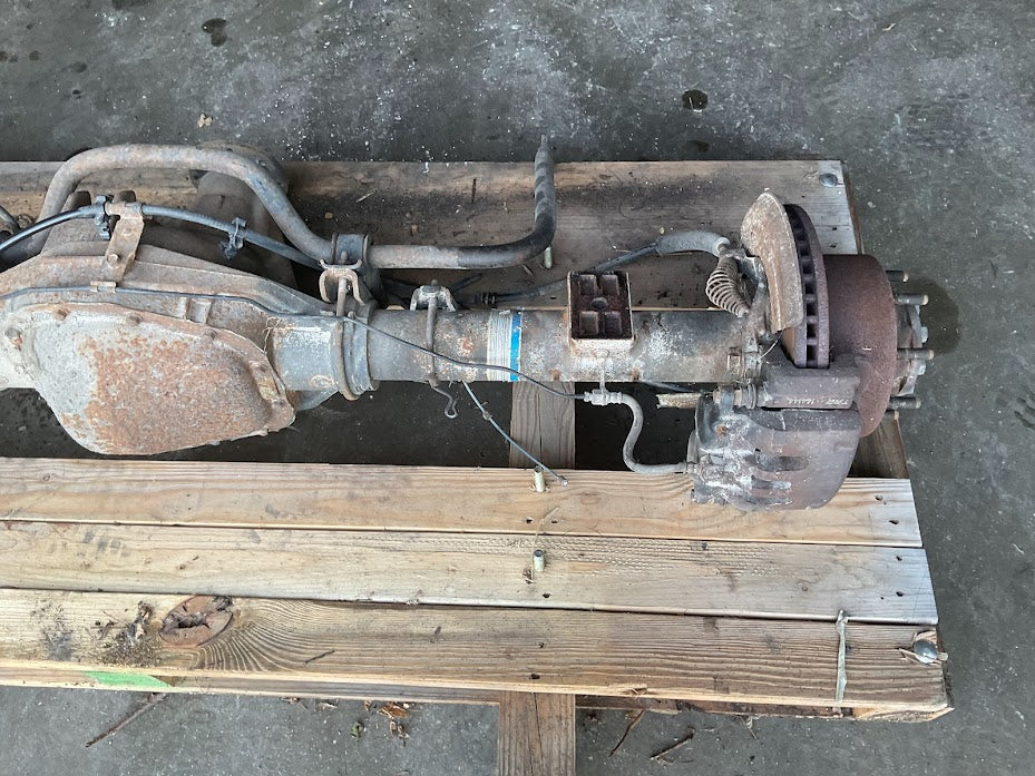 2005-2007 FORD F250 F350 REAR AXLE (3L) 3.73 RATIO SINGLE REAR WHEEL