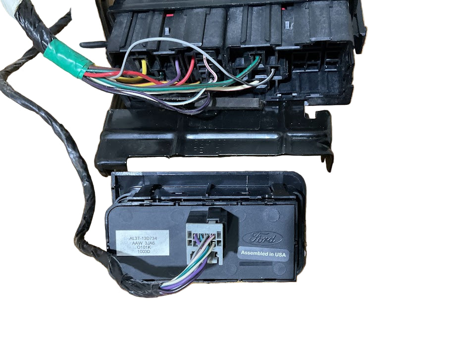 Auxiliary Upfitter Switch Panel Kit for 2011-2016 Ford F250 F350 F450 F550 USED