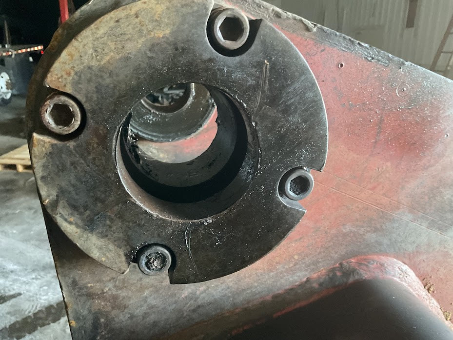 USED ESCO EXCAVATOR 40 INCH BUCKET REMOVED FROM A LINK BELT 3400