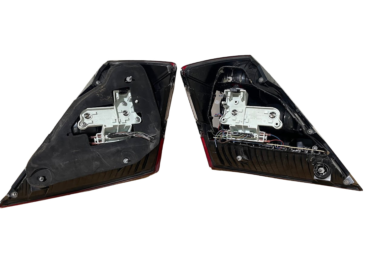 2007-2009 MERCEDES TAIL LIGHTS RIGHT AND LEFT S550 S63 S600 S65 W221