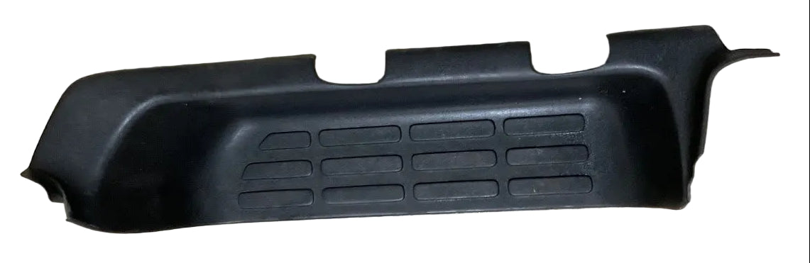 03-25 GMC Savana & Chevrolet Express Front Driver Left Side Door Step Mat USED OEM P#15109656