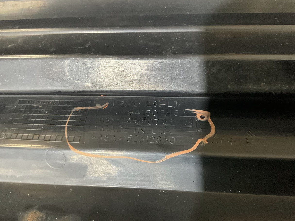 18-21 Chevrolet Equinox Grille USED OEM W/O Emblem P#84150748