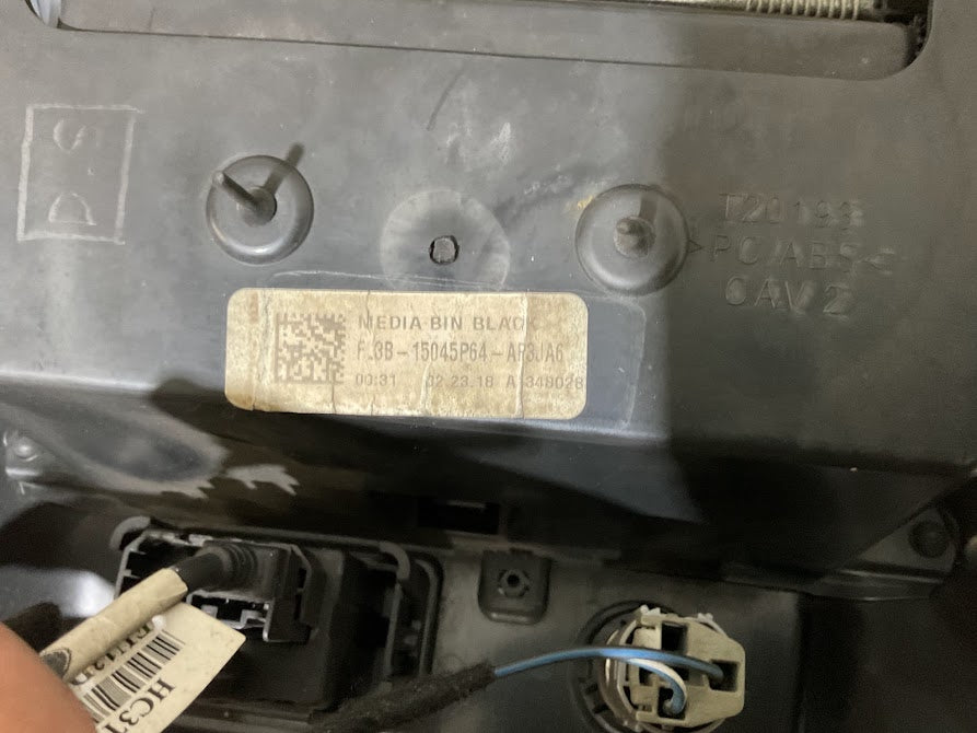 2015–2020 FORD F-150 2017-2022 SUPER DUTY FL3B-15045P64 Lower Center Dash