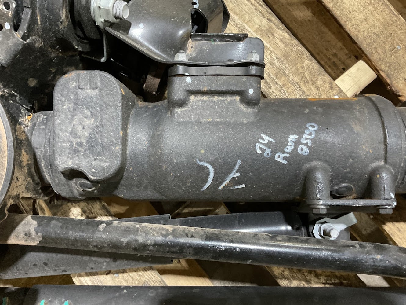 2024 RAM 2500 4X4 FRONT AXLE 3.73 GEAR RATIO