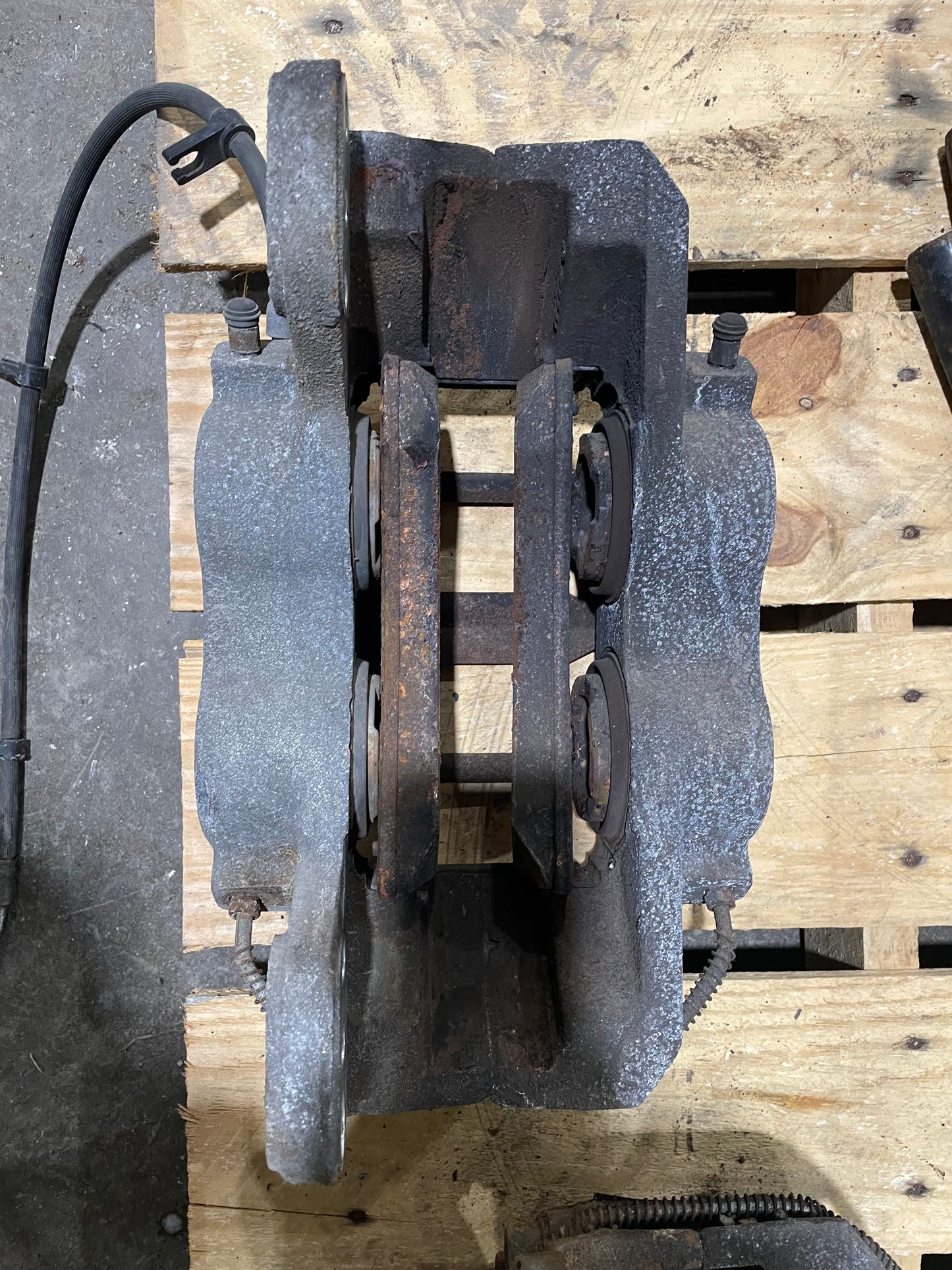 USED MERITOR RIGHT FRONT CALIPER LC44 2010 AA SHEFFIELD 60450479001 2021 FORD F650 F750