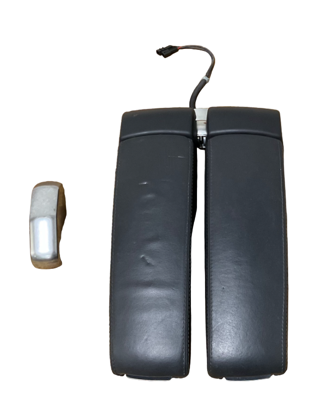 04-09 AUDI S8 USED Front Console W/Black Leather OEM