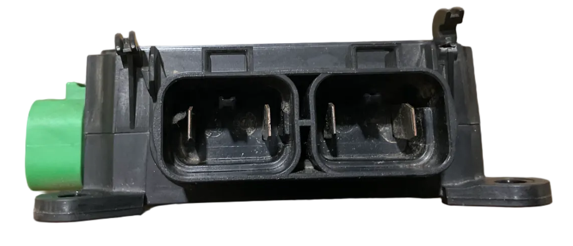 Bussmann 31002-9 Power Distribution Module Used W/O Cover