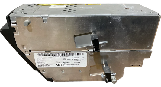 2007-2009 Mercedes W221 S550 Head Unit Command CD Navigation USED OEM P# A221 870 0187