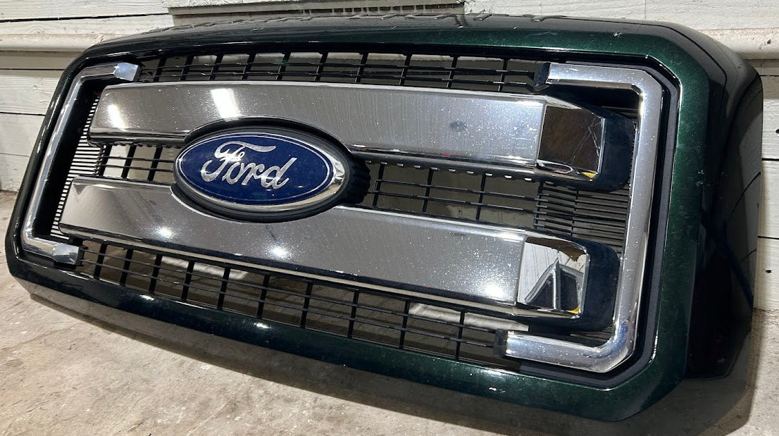 11-16 Ford F-250/F-350 / F-450 Grill King Ranch USED OEM
