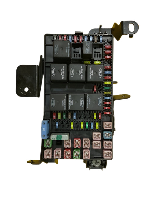 2003-2004 Ford 6.0 Diesel F250 F350 4X4 Fuse Box 3C3T14A067Ed BCM