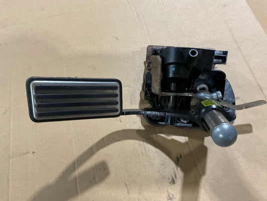 2003-2007 FORD F250 F350 F450 HARLEY DAVIDSON PEDAL ASSEMBLY 4C34-9F836-A