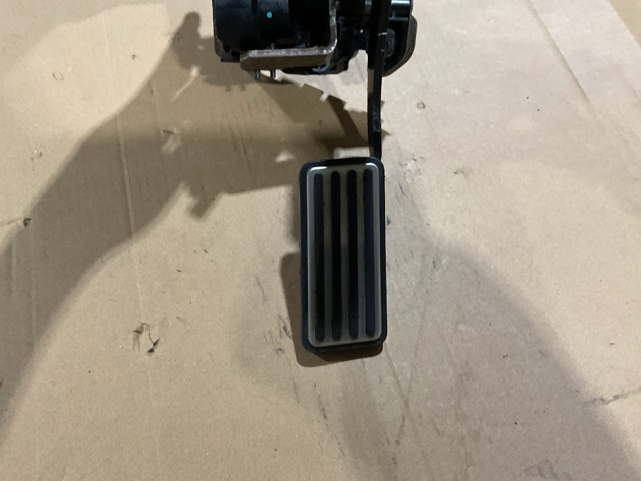 2003-2007 FORD F250 F350 F450 HARLEY DAVIDSON PEDAL ASSEMBLY 4C34-9F836-A