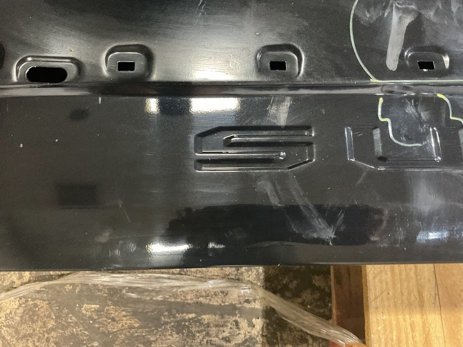 2017-2019 FORD F250 F350 F450 PLATINUM TAILGATE WITH STEP Agate Black Metallic