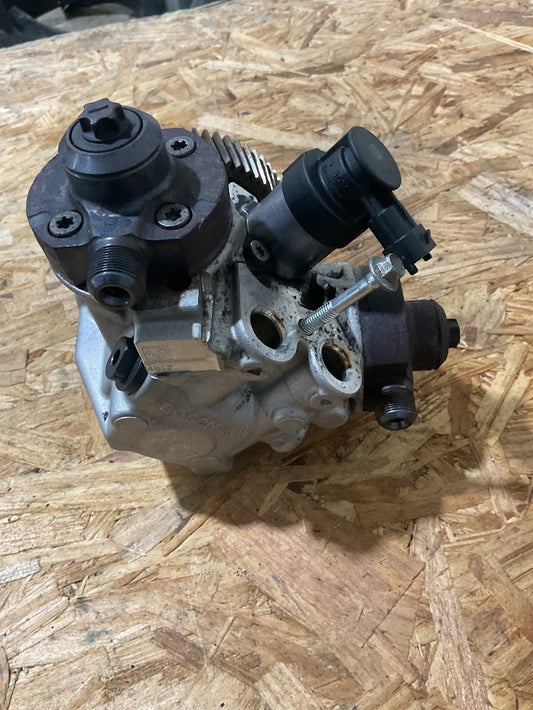 2015-2019 FORD 6.7 POWERSTROKE INJECTION PUMP BC3Q-9B395-CB