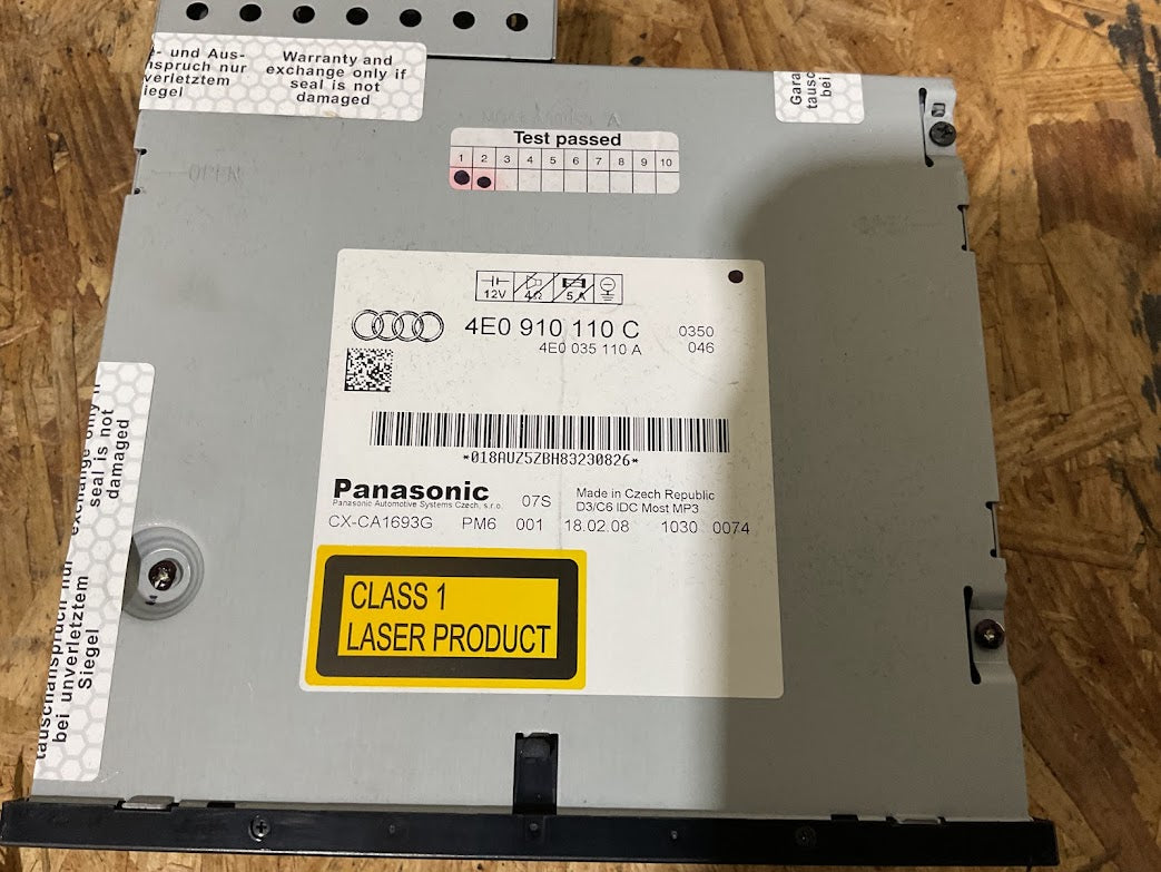 2004-2010 AUDI A8 S8 OEM CD CHANGER 4E0 910 110 C