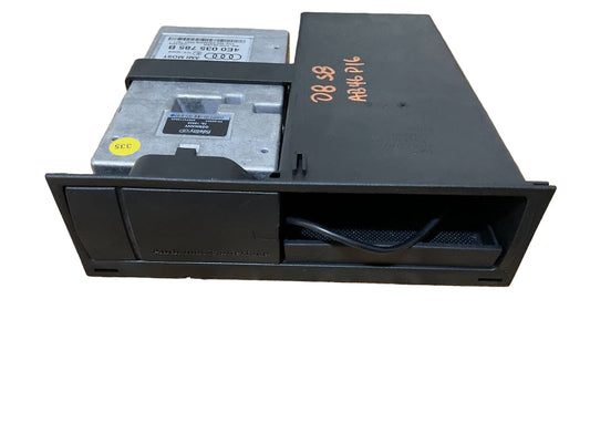 2006-2010 Audi AMI Music Interface Aux Port Control Module Computer