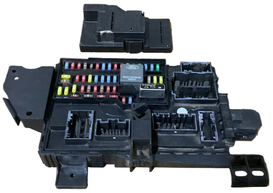 Ford 08-10 Super Duty USED OEM Fuse Box Relay BCM 7C3T-15604-CM