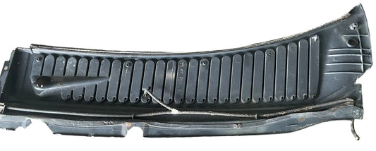 1999-2007 Ford F-250/350/450/550 Right Passenger Side Cowl Vent cover OEM USED P# 3C34-2502222-AAW