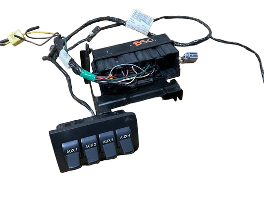 Auxiliary Upfitter Switch Panel Kit for 2011-2016 Ford F250 F350 F450 F550 USED