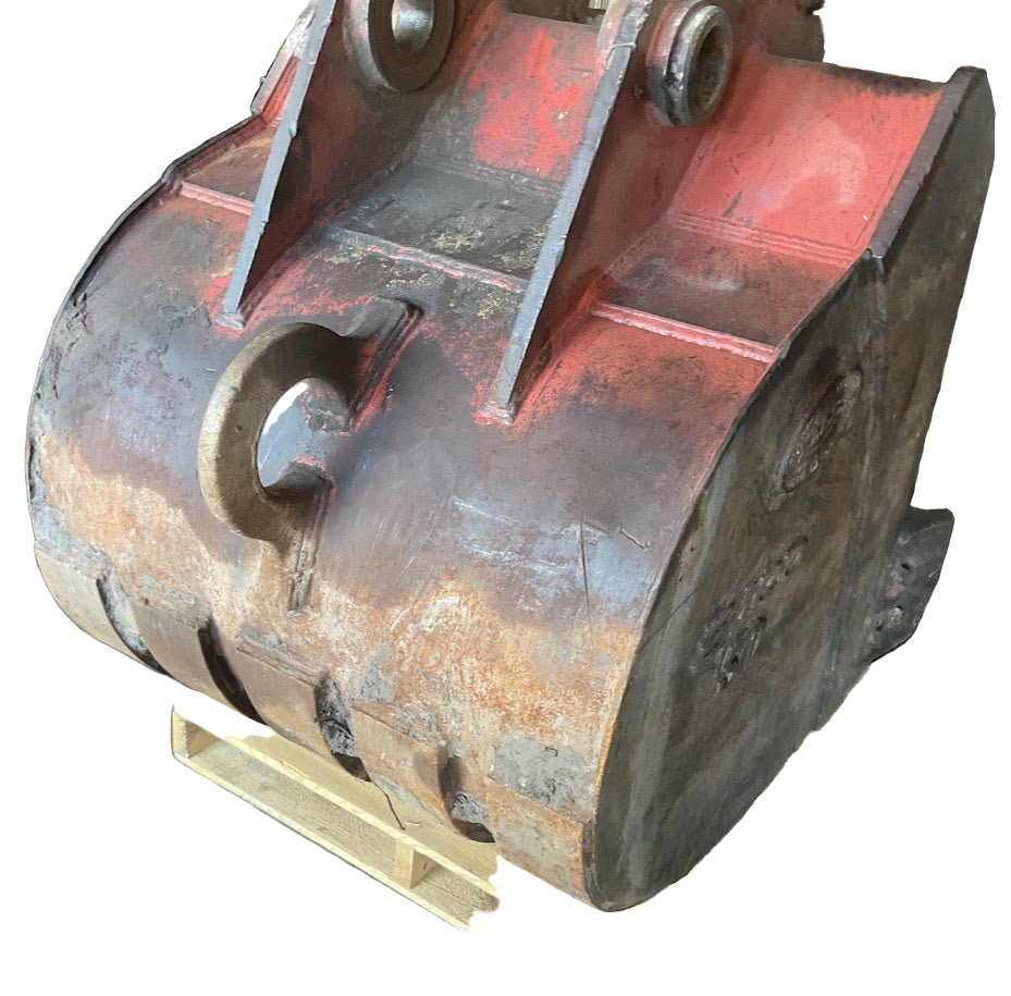 USED ESCO EXCAVATOR 40 INCH BUCKET REMOVED FROM A LINK BELT 3400