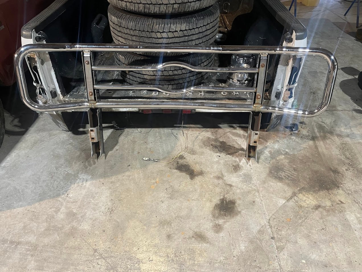 Luverne Chrome Steel 2" Tubular Grille Guard, 1999-2007 Ford F250 F350 F450 F550 PUSH BUMPER USED