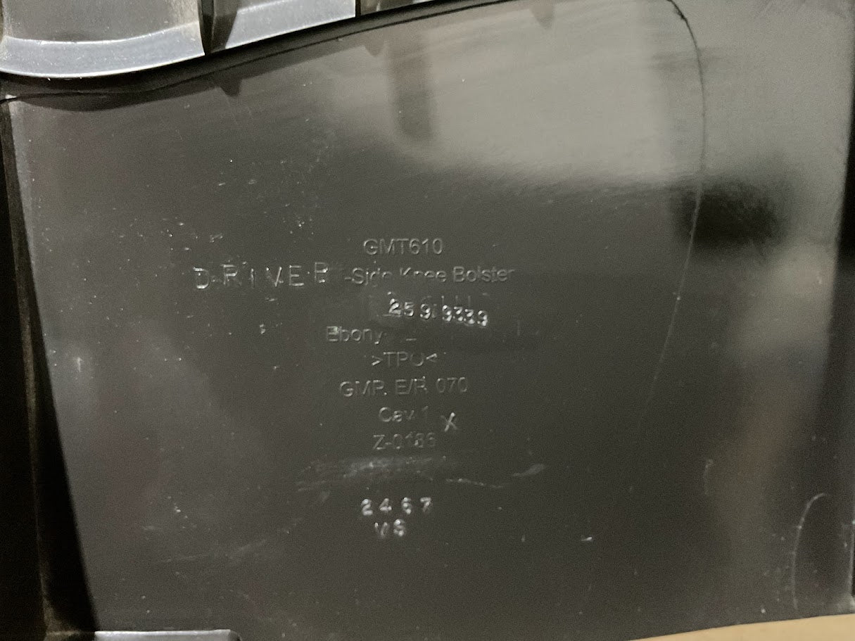 03-24 Chevrolet Express & GMC Savana Driver Left Knee Bolster USED OEM P#25919339