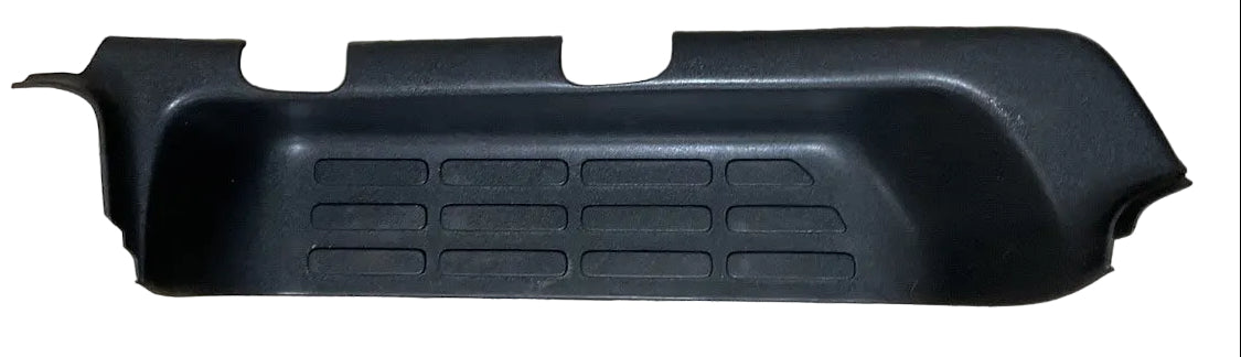 03-25 GMC Savana & Chevrolet Express Front Passenger Right Side Door Step Mat USED OEM Pr#5109657