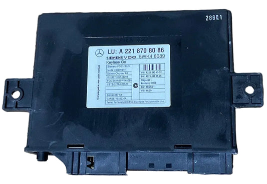 2007 Mercedes S550 Keyless Go Control Module  USED OEM P# A 221 870 80 86