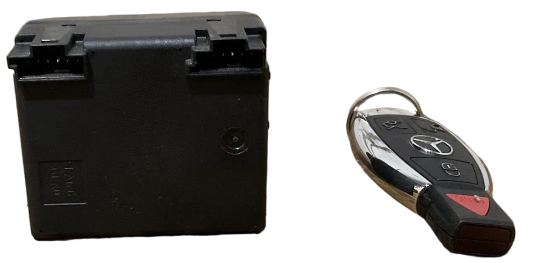 2007-2010 Mercedes S550 Ignition Switch W/ Key USED OEM P# 2215450508