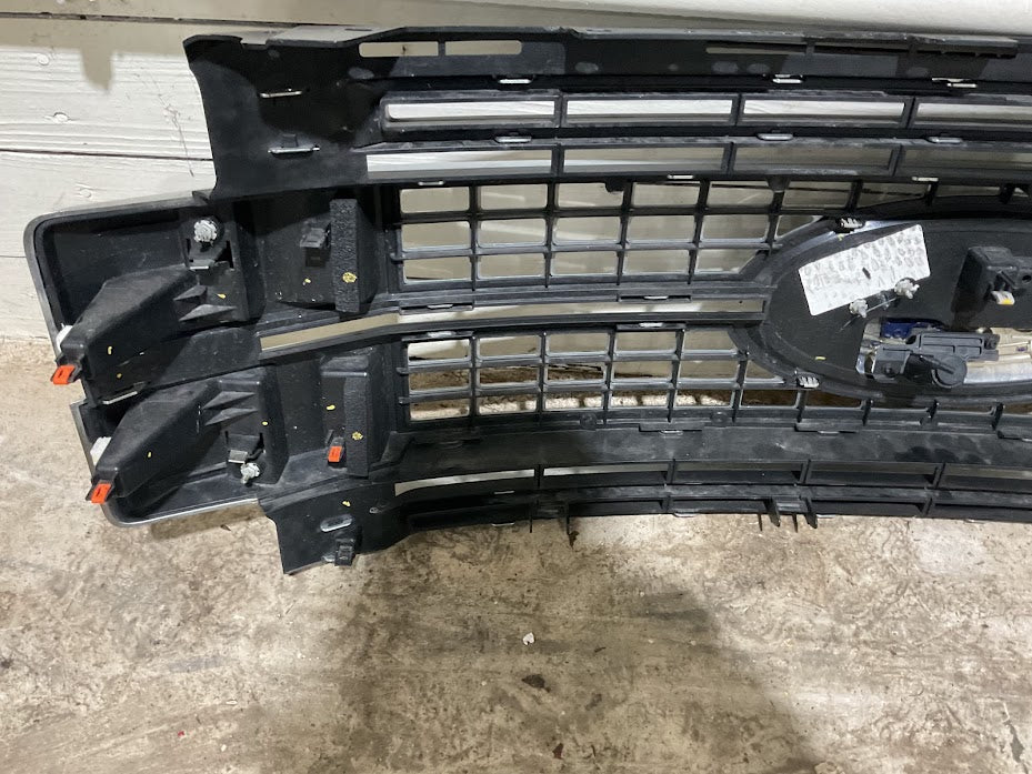 2017–2019 Ford F-250 F-350 F-450 Platinum OEM Front Grille Satin Aluminum HC3B-8A164