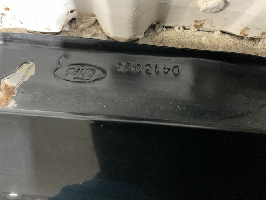 1999–2005 Ford Excursion Left Front Fender Black (UA) | Fits 1999–2007 Ford F-250 / F-350 / F-450 / F-550 | Used OEM