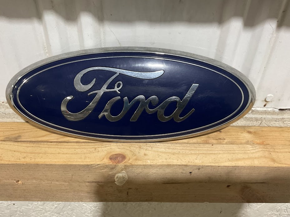 2011-2016 Ford Super Duty front chrome blue Oval Grille Emblem used OEM