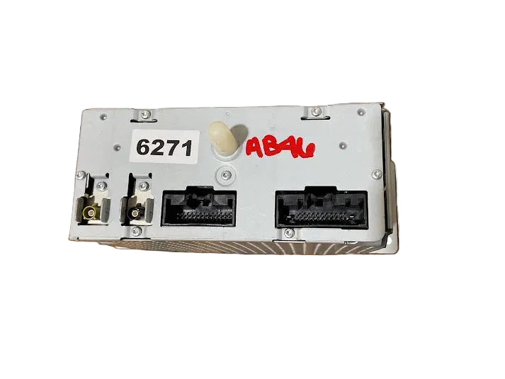 2017-2018 Ford F250 SD AMFM Radio w CD and MP3 Player Part Number HC3T-19C107-BK
