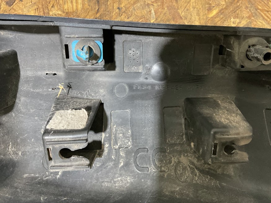 17-22 F250-F550 Right Lower Cab Corner Part # FL34-1629426AJ Blue Jeans