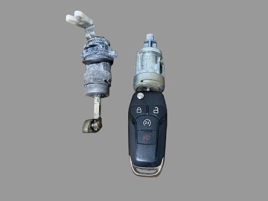 17-22 f250-f550 key ignition set with tumbler (2 blades)